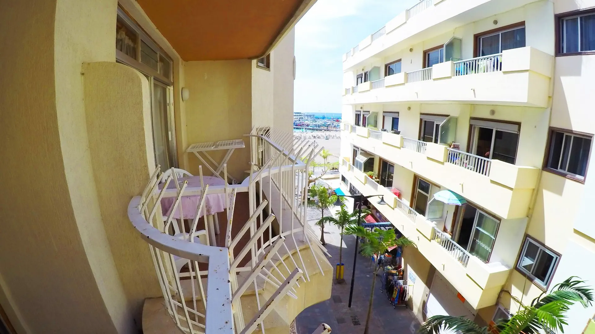 Playa 24 Apartment Arona